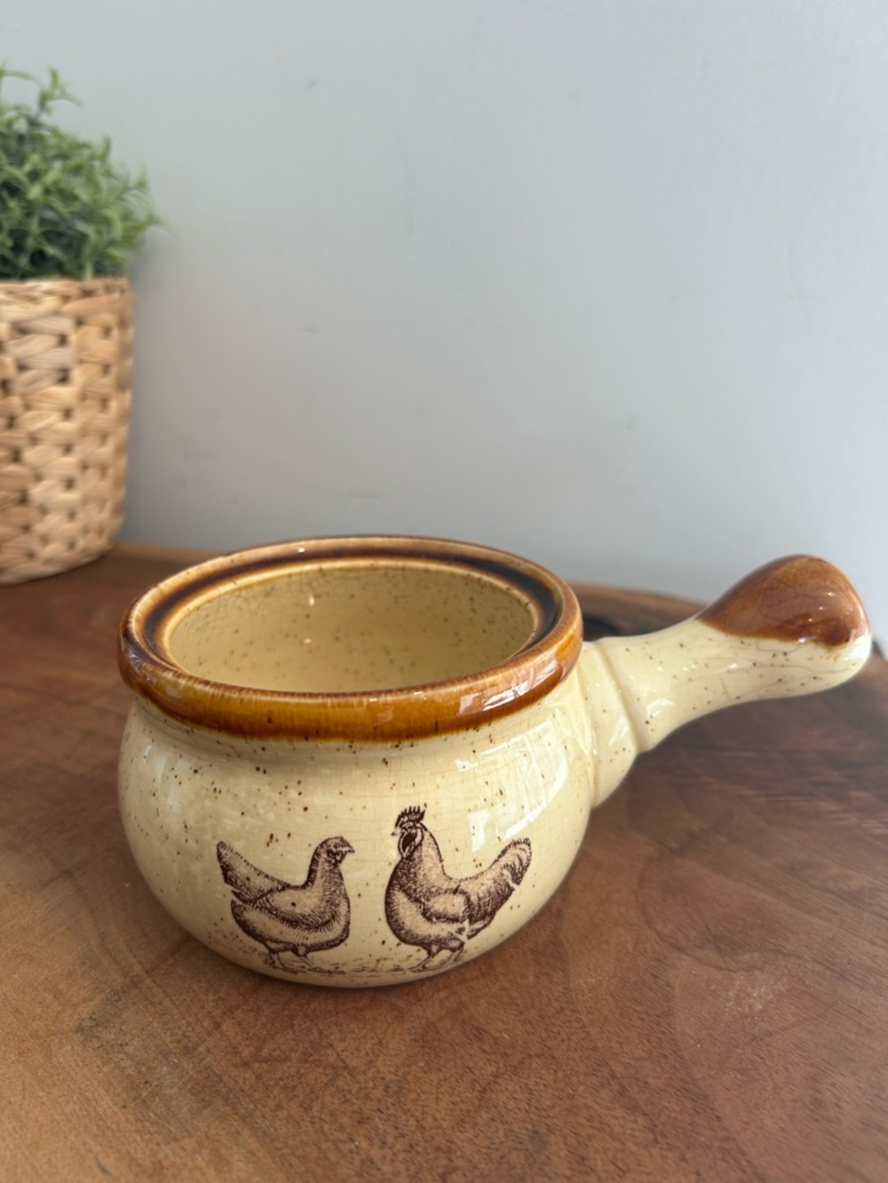 CHICKENS Country Road 1979 Enesco OVEN PROOF Brown Ceramic Soup Bowl with Handle